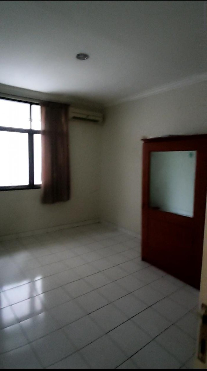 Rumah Dijual di Cluster Meadow Green Lippo Cikarang